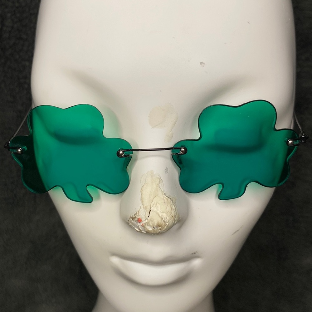 St Patrick’s day clover sunglasses